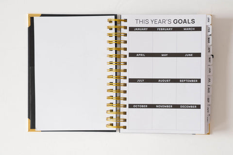 2026 Gold Spiral Hardback Planner - Noir